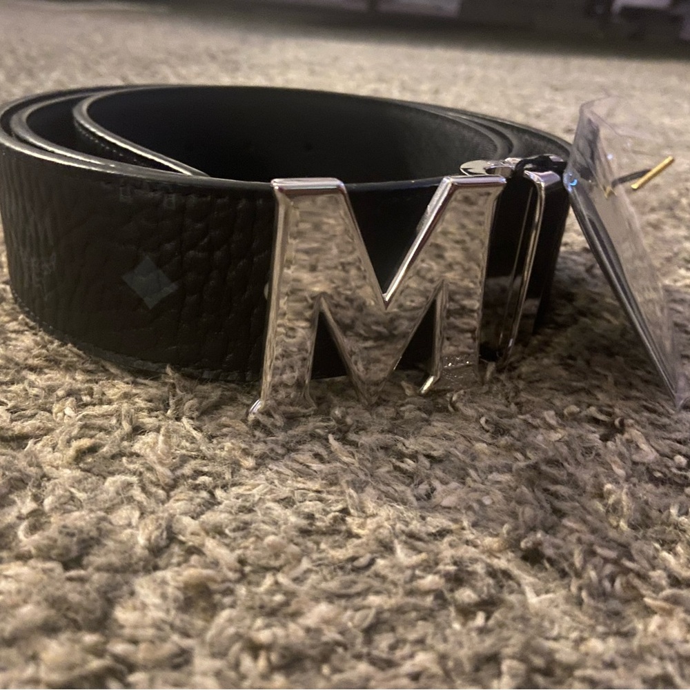 MCM REVERSIBLE BELT - Silver